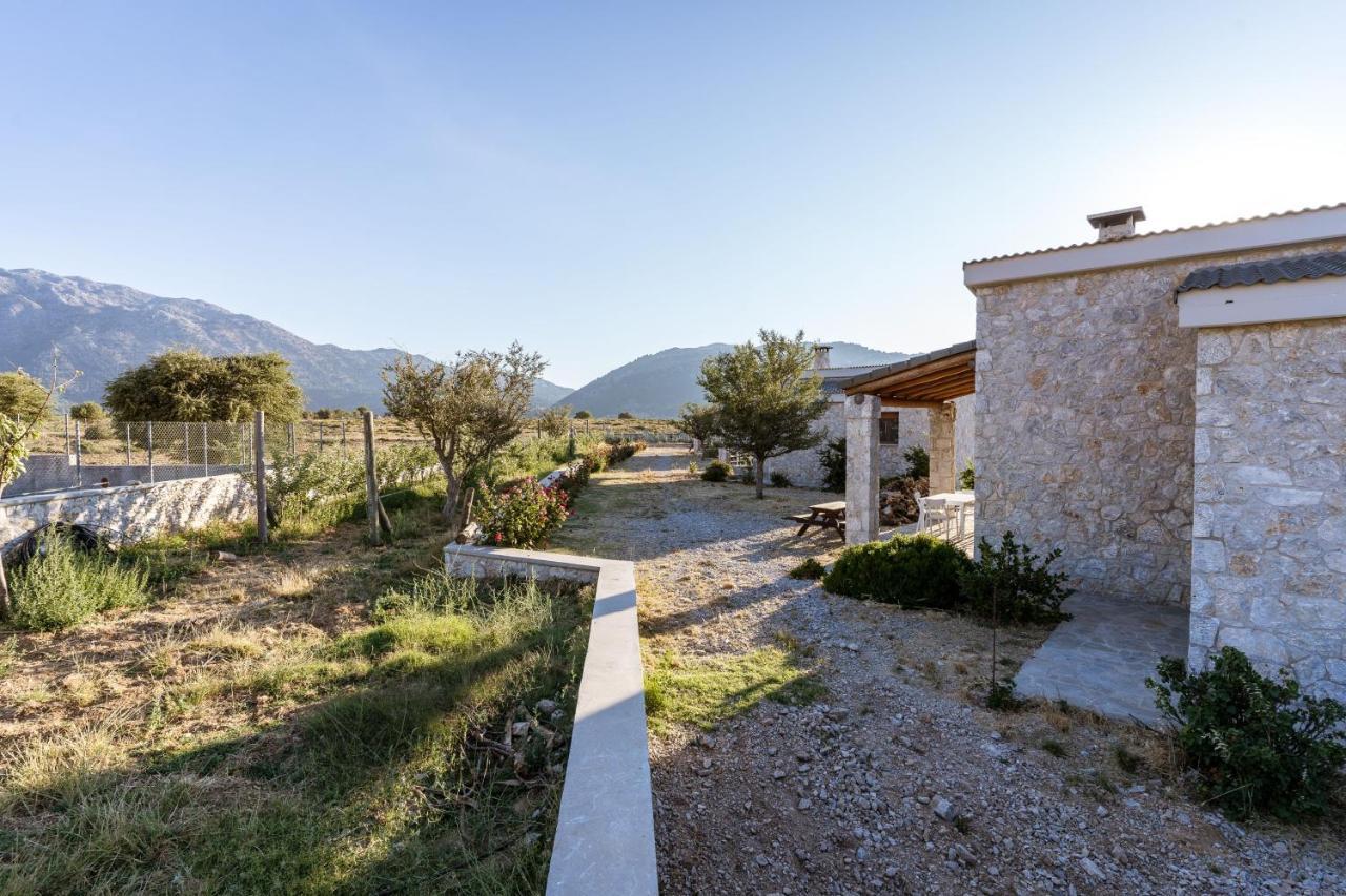 Omalos Village Luaran gambar